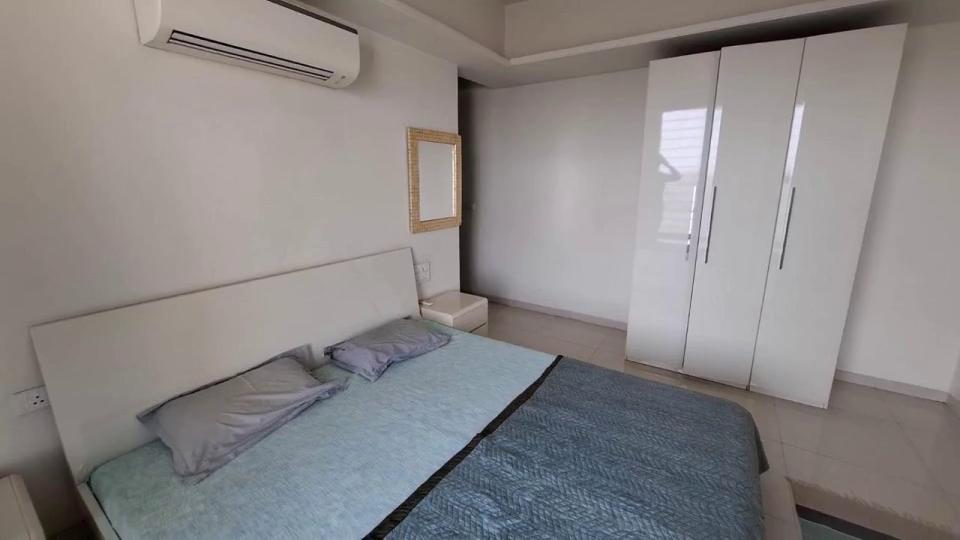 Anmol Nayantara Gold Video 1